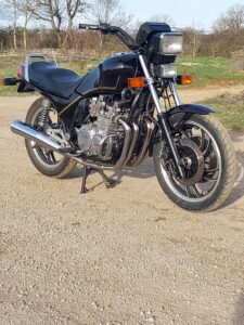 Yamaha XJ750 - 06