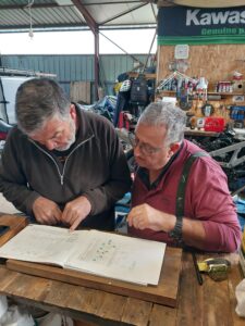 La lecture du schéma électrique moto nécessite concentration et méthode en stage électricité moto